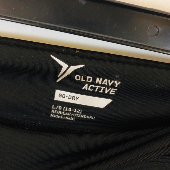 Old Navy Active Go-Dry Black Leggings - Picture 3 of 3